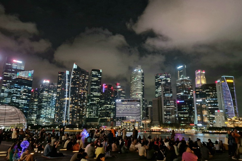 Singapur Sehenswürdigkeiten Skyline Nachts